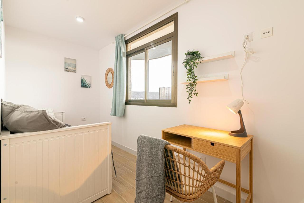 Los Cristianos - Views And Spacious Valdes Center 1 - As De Casas Exterior photo